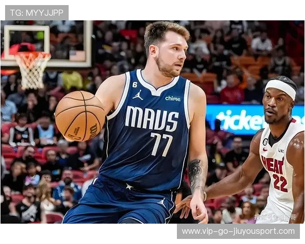 东契奇跨半场妙传助攻击中，独行侠完美收官